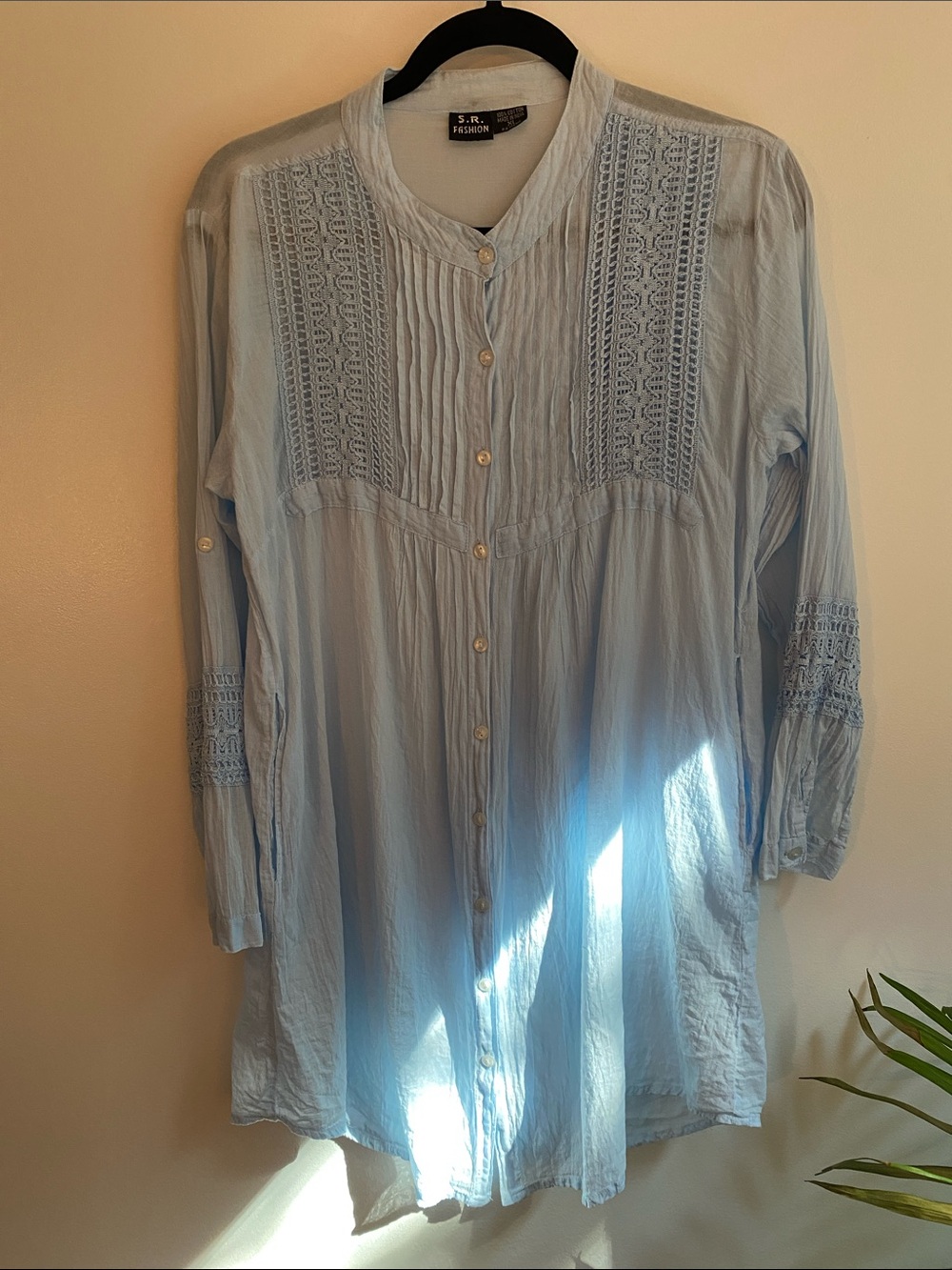 Light Powder Blue Button-Front Embroidered Cotton Women's Tunic Blouse. Size XL